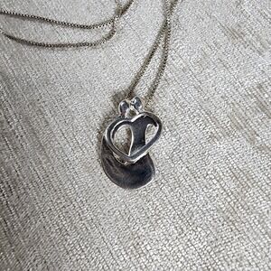 BEAUTIFUL CAROLYN RELIOS POLLACK STERLING SILVER COUPLE WITH HEART PENDANT